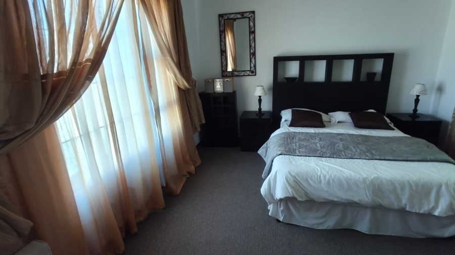 4 Bedroom Property for Sale in Cambridge West Eastern Cape